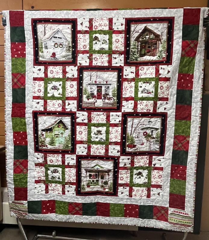 She Sheds Christmas Quilt                  